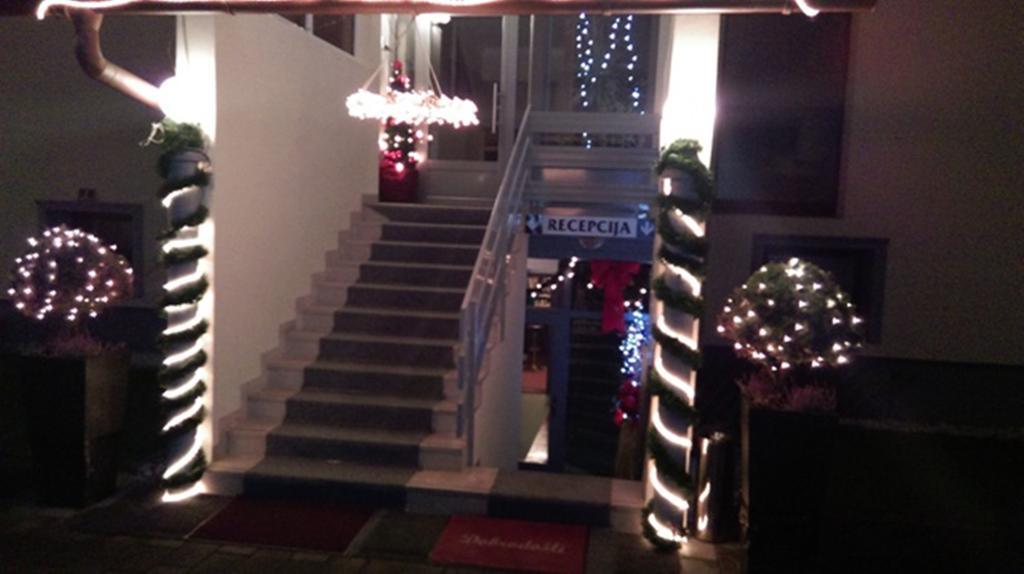 Sport Manca Garni Hotel Radovljica Bagian luar foto