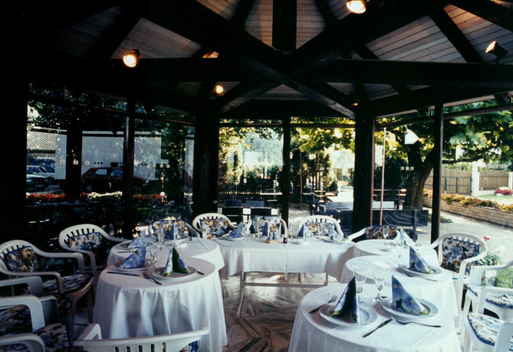 Sport Manca Garni Hotel Radovljica Bagian luar foto